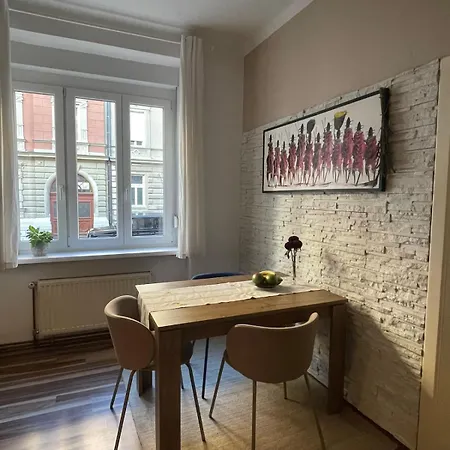Apartment Neat And Comfortable Luxury