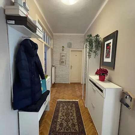 Neat And Comfortable Luxury Apartment *